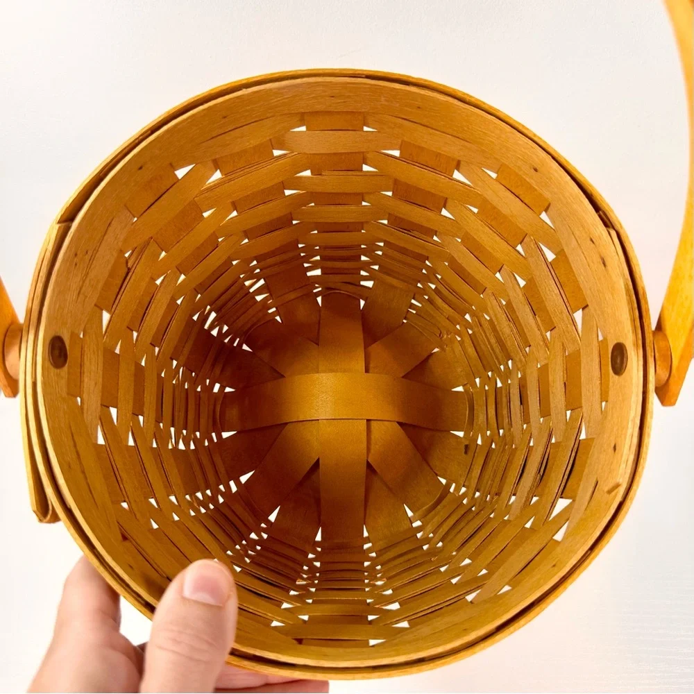 Longaberger Round Basket with Handle and Wooden Lid, Red Knob
